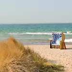 Ξενοδοχείο Strandhotel Miramar 4*