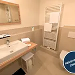 斯特兰德米拉马尔酒店 4*