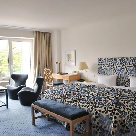 Отель Strandhotel Miramar 4*