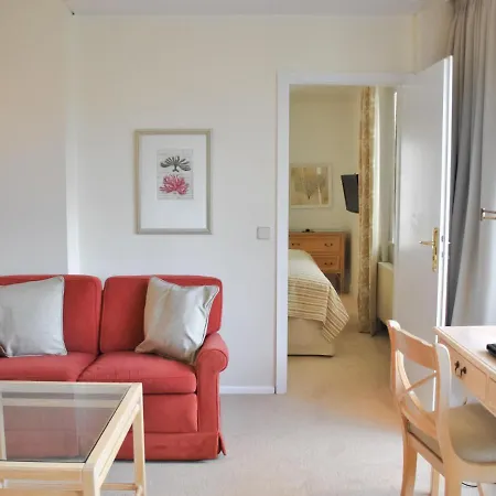 Szálloda Strandhotel Miramar 4*