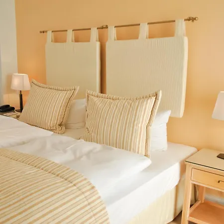 Strandhotel Miramar Отель Тиммендорфер-Штранд