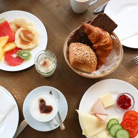 Szálloda Strandhotel Miramar