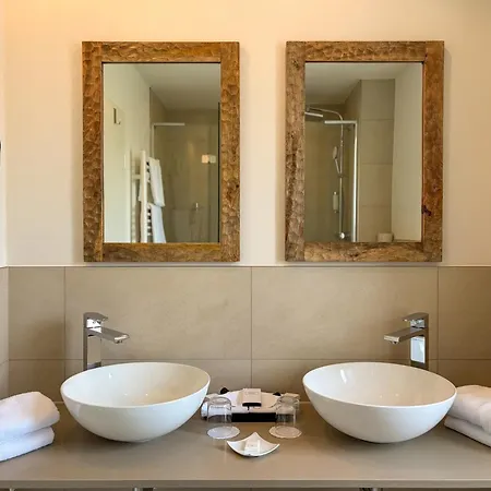 מלון Strandhotel Miramar 4*