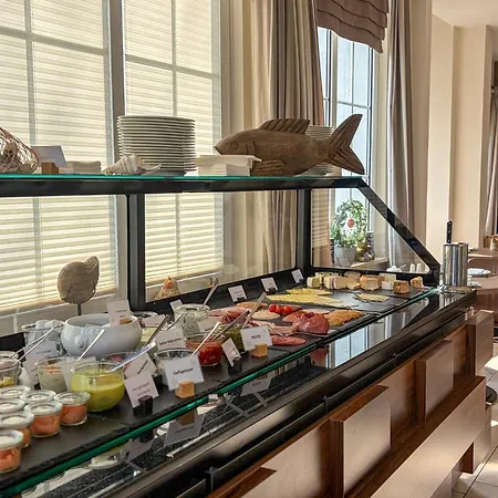 Strandhotel Miramar 4* טימנדורפר שטרנד