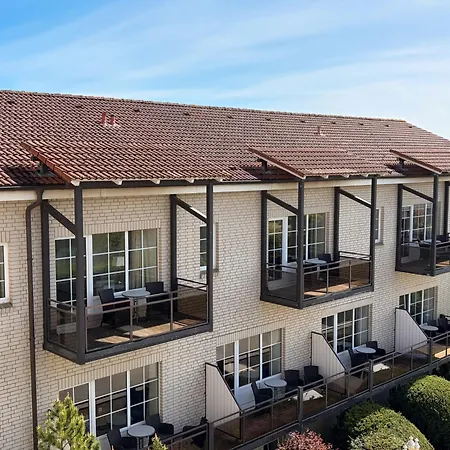 Strandhotel Miramar מלון 4*