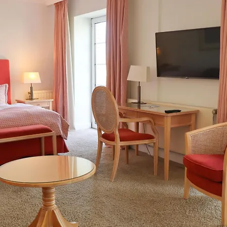 Strandhotel Miramar 4*