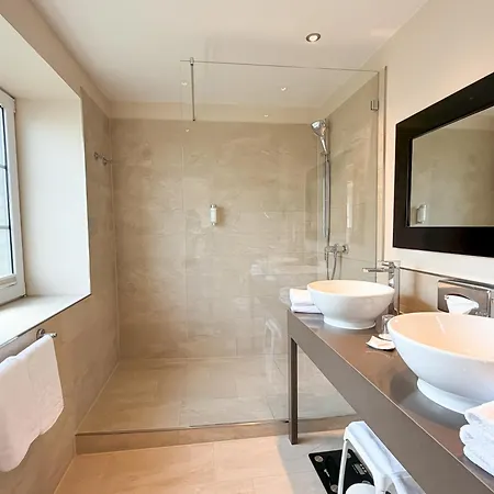 Hotel Strandhotel Miramar 4*