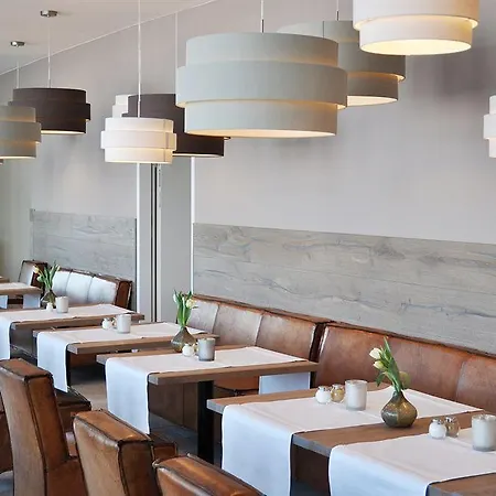 Strandhotel Miramar Отель 4*