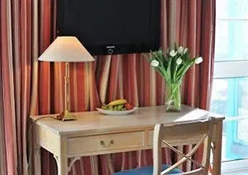 Strandhotel Miramar Отель 4*